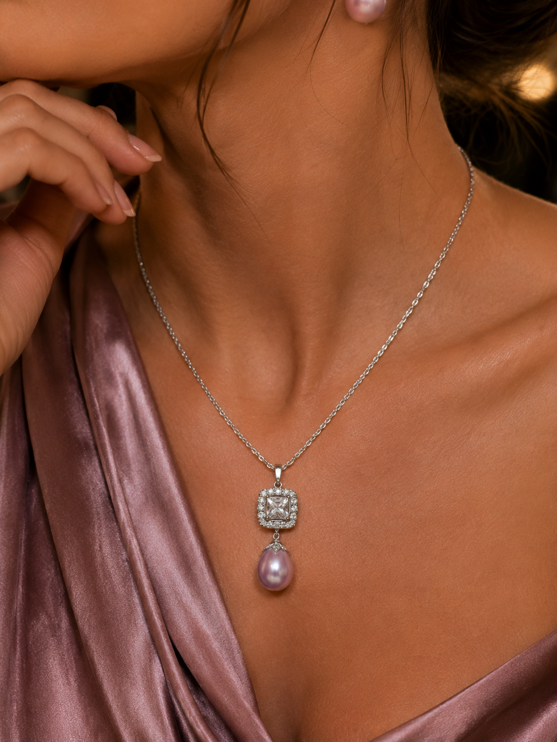 Freshwater Pearl and Clear Crystal Pendant